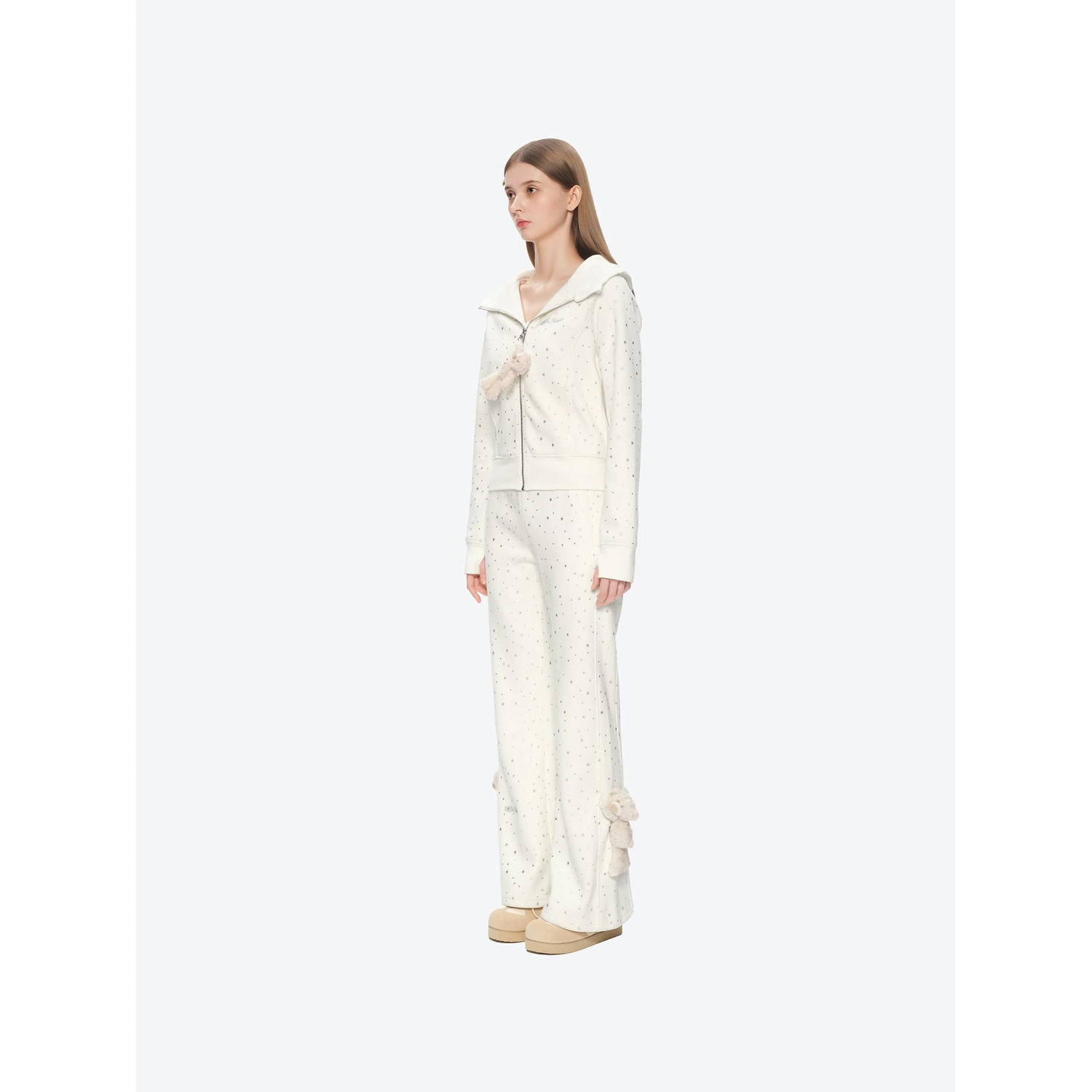 13DE MARZO Galaxy Spark Micro Flare Sweatpants Beige - Image 2